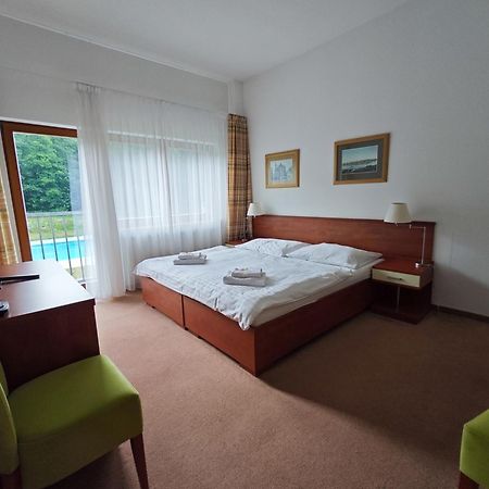 Geyserpark Village Karlovy Vary Luaran gambar